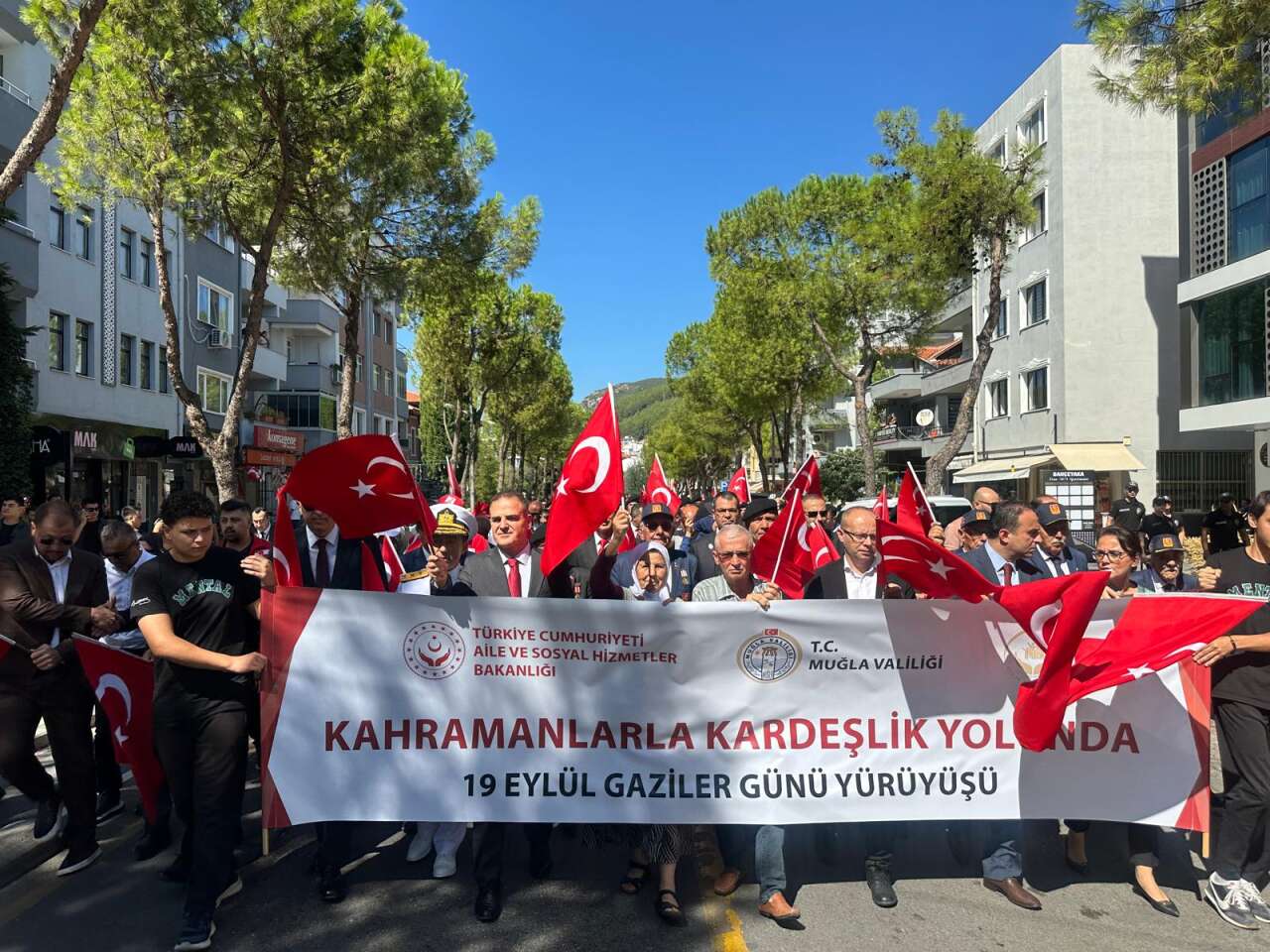 Muğla’da 19 Eylül Gaziler Günü İçin Anlamlı Yürüyüş 8